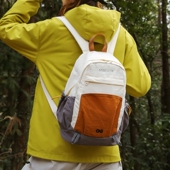 户外轻便撞色小型双肩包女休闲运动健身背包百搭出游旅行登山包男