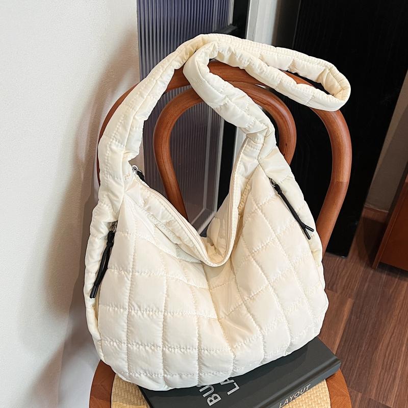 2025新款单肩包包女褶皱休闲个性大容量棉服包斜挎包通勤托特包潮