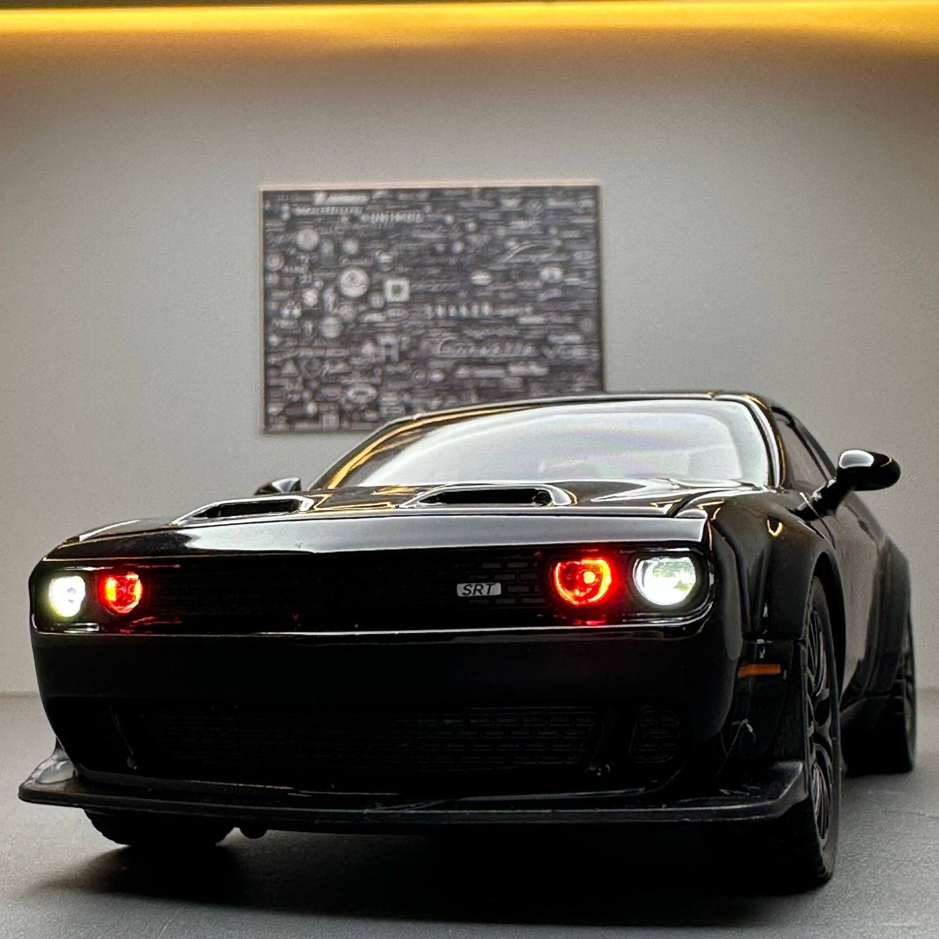 地狱猫仿真车合金模型桌面摆件