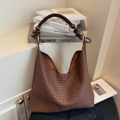 质感小众轻奢编织纹软皮腋下托特包女秋上新百搭大容量通勤单肩包