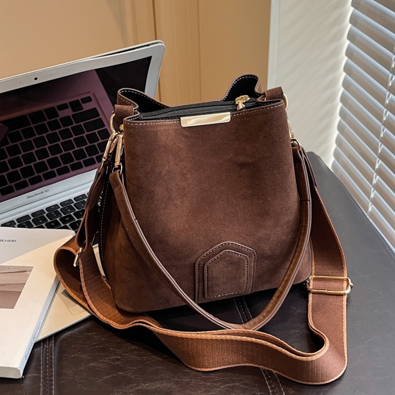 高级质感小包包女2025秋冬新款复古水桶包时尚洋气百搭通勤斜挎包,箱包皮具/热销女包/男包,水桶包,淘宝优惠券,粉丝福利购,淘宝优惠卷