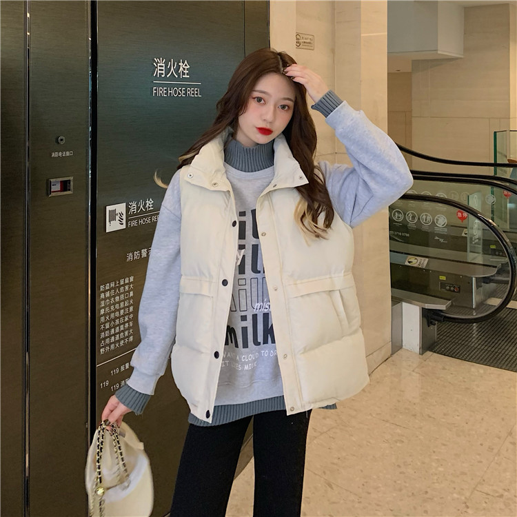 Korean version of autumn and winter new school style loose and versatile, age reducing and thickened sleeveless cotton padded vest in fashion