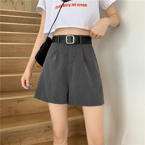 Real shooting Korean version of the new loose and thin suit pants, wide legs, High Waist Shorts, hot pants, belt delivery