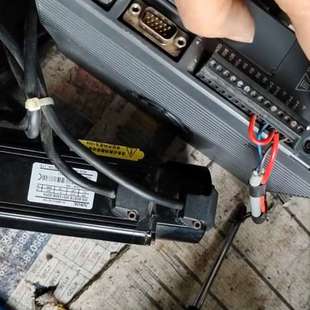 伺服驱动器DS2 功能正常 20P4 参数看铭牌 议价