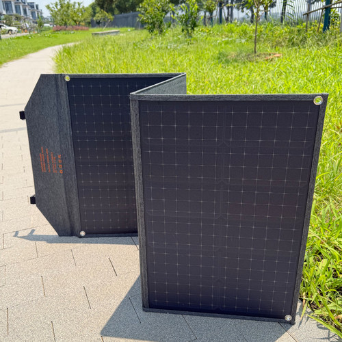 日托100W便携式太阳能折叠包