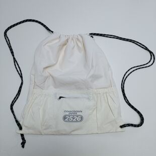 奶白黑色抽绳束口轻便136g41*45尼龙双肩背包爬山运动户外背包
