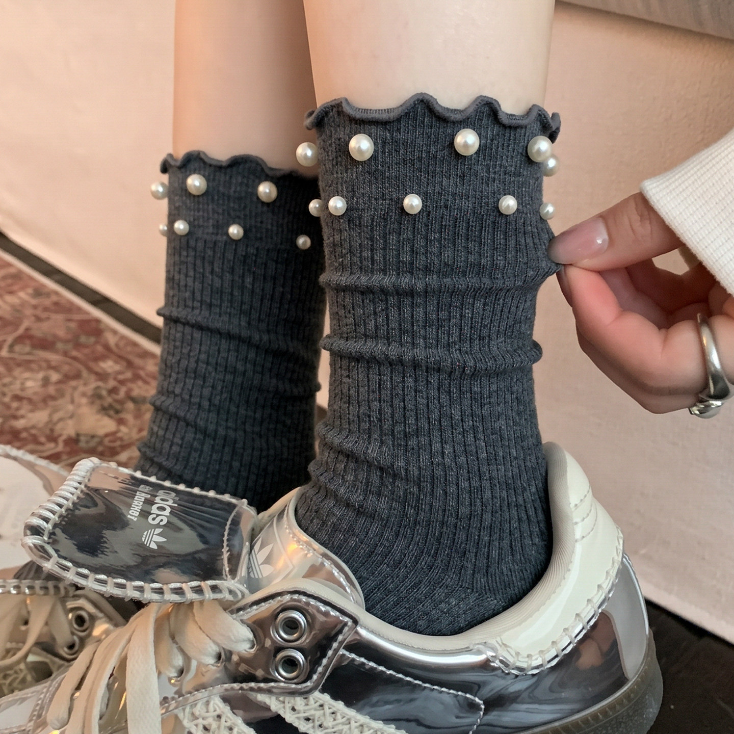 袜子女款高质量纯棉miu里miu气珍珠女袜配小皮鞋木耳边堆堆ins潮