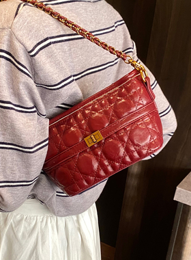 红色油蜡皮小包包女2026新款质感菱格链条包小方包冬季百搭斜挎包
