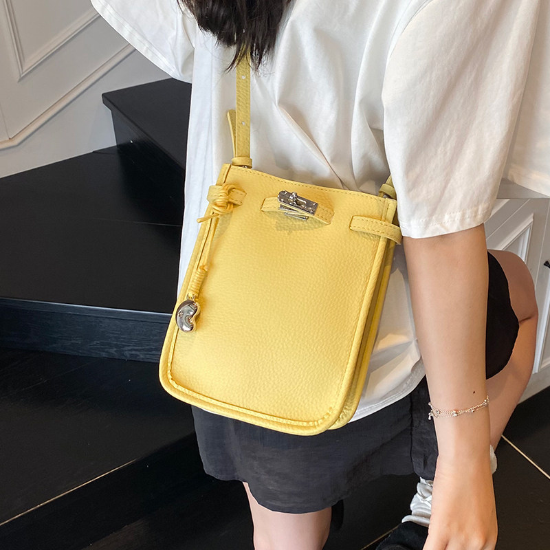 简约荔枝纹小包包女2025新款时尚软皮手机包夏季休闲水桶包斜挎包,箱包皮具/热销女包/男包,水桶包,淘宝优惠券,粉丝福利购,淘宝优惠卷