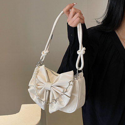 时尚大气蝴蝶结挂链腋下包