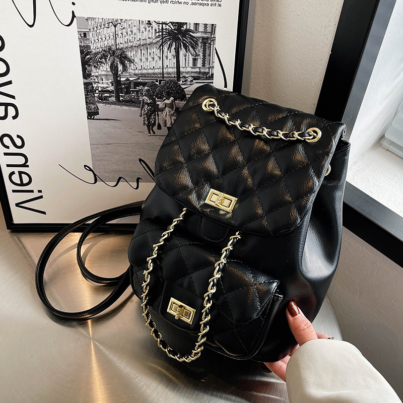 黑色双肩包女2026新款时尚高级感链条旅行小背包春夏学生多用书包