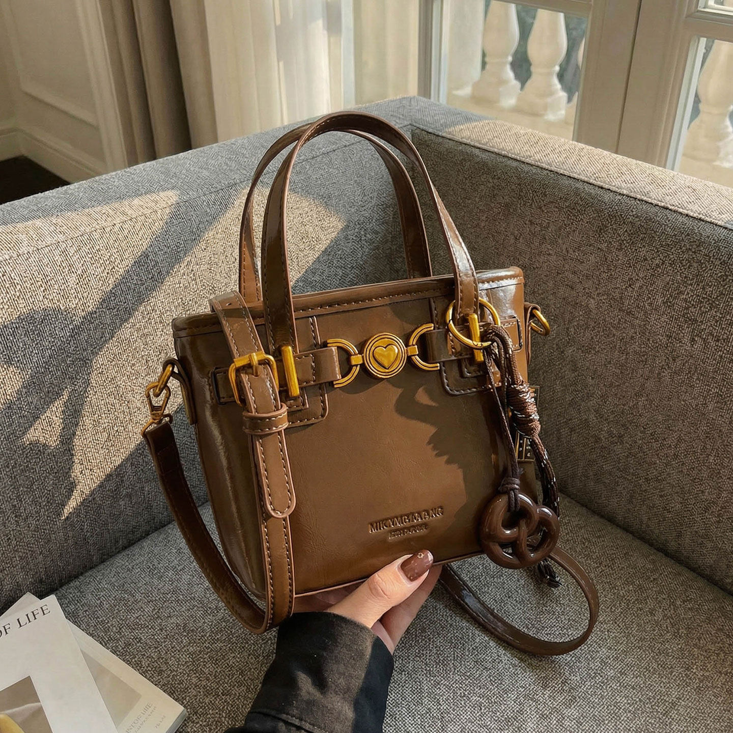 简约手拎菜篮子小包包女2025新款高级感蜡皮水桶包秋冬通勤斜挎包,箱包皮具/热销女包/男包,水桶包,淘宝优惠券,粉丝福利购,淘宝优惠卷