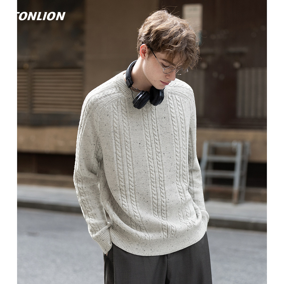 唐狮绞花毛衣男2025冬季新款宽松慵懒高级感圆领套头青少年针织衫