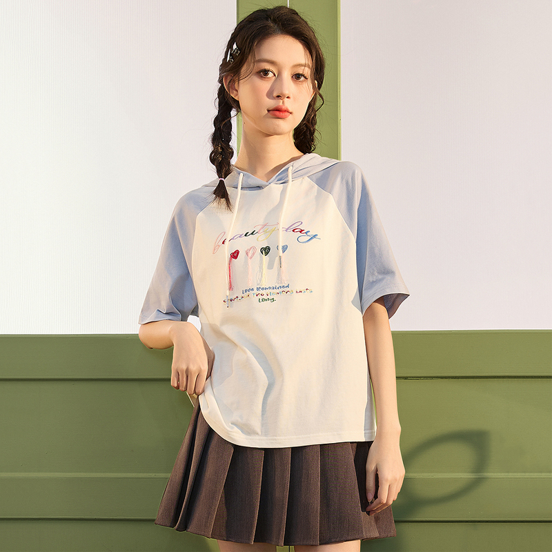唐狮短袖t恤女2025夏季新款撞色拼接宽松连帽小个子薄款半袖卫衣