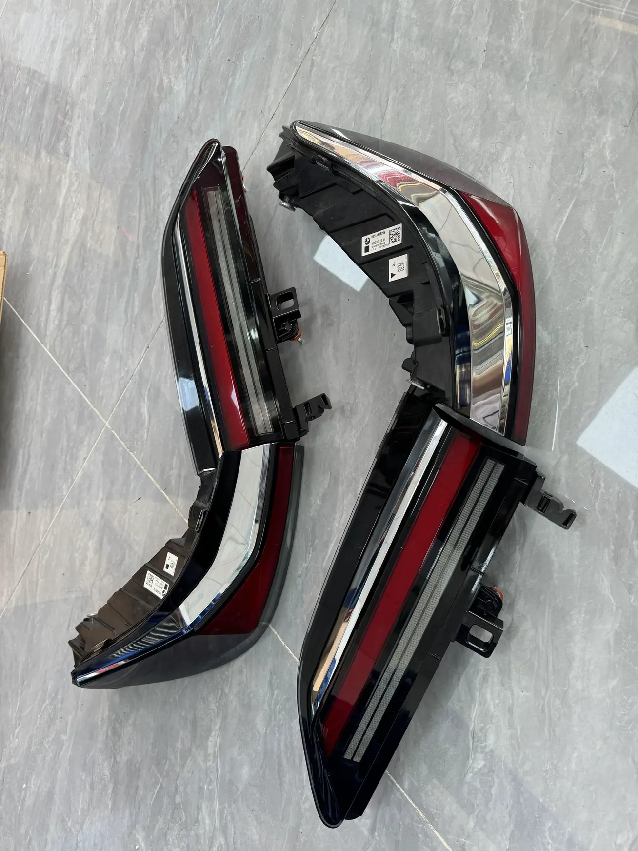 宝马7系尾灯  新款宝马 730 740原厂拆车尾灯 原厂配件