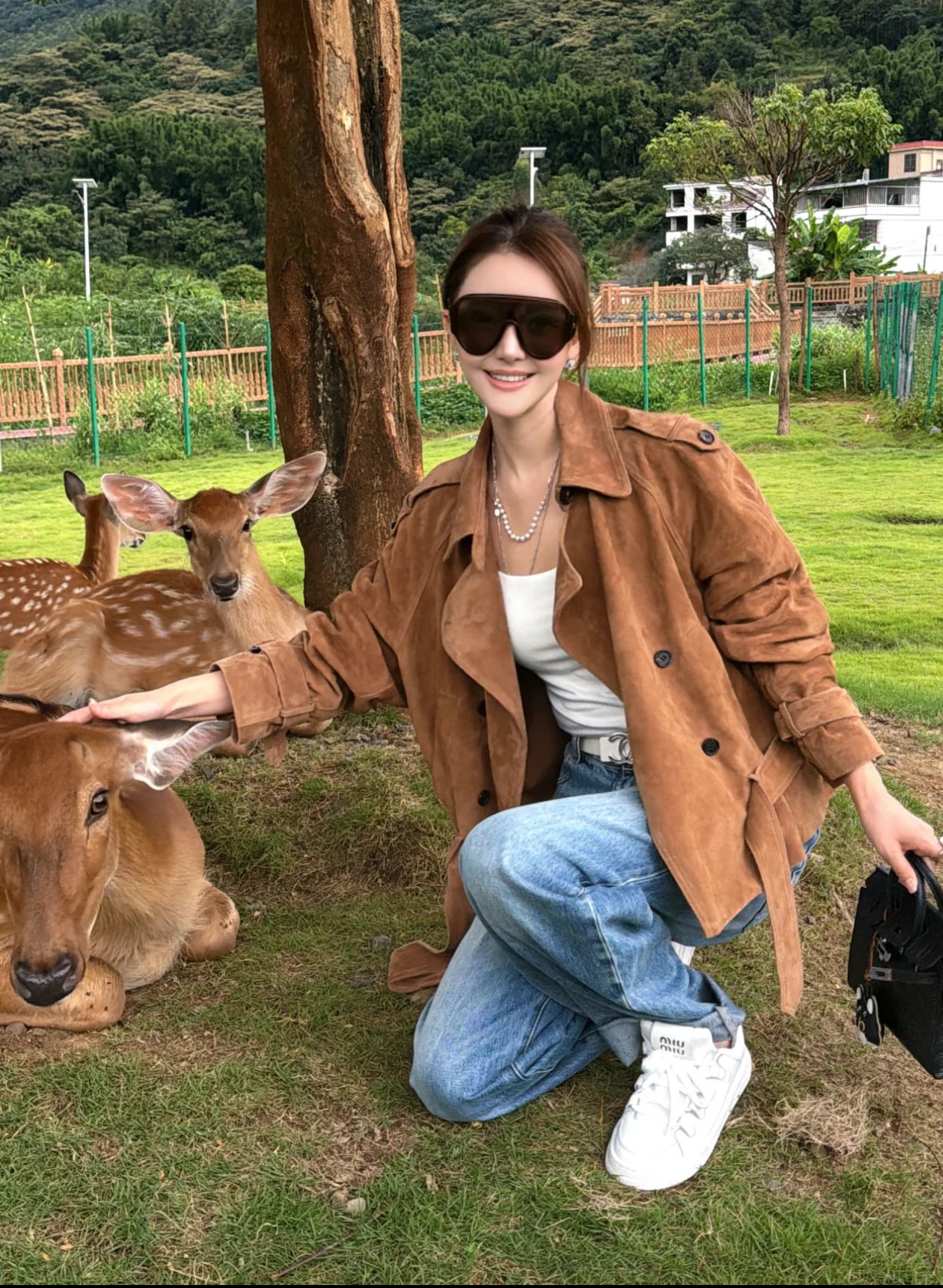 秋季老钱风羊皮绒外套女双排扣翻领系带收腰复古麂皮质感短外套