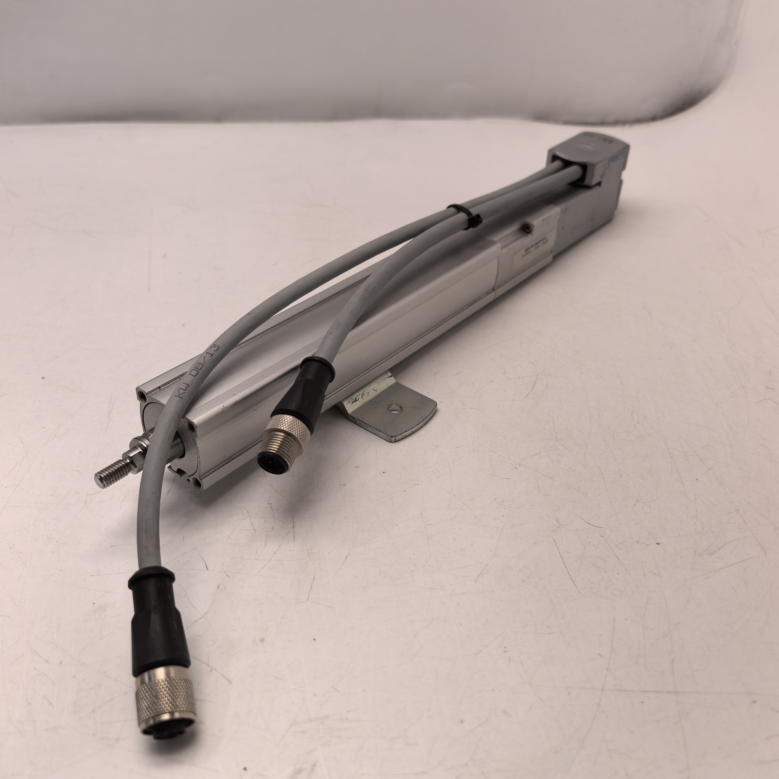 Festo费斯托 EPCO-16-100-8P-ST-E 电动直线气缸 1476524现货特价