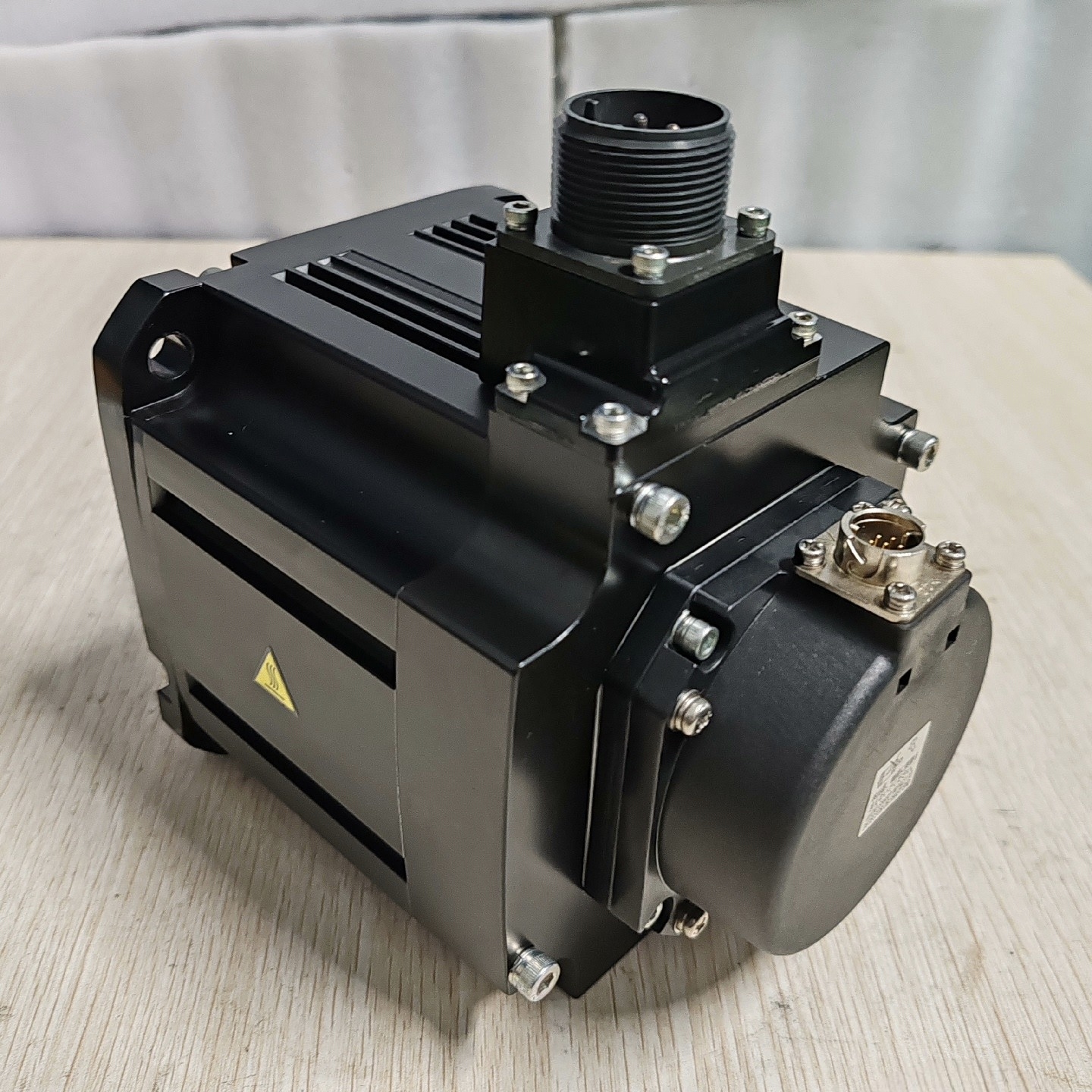 伺服电机 HF-SP52102152202352502702B52B102B152B