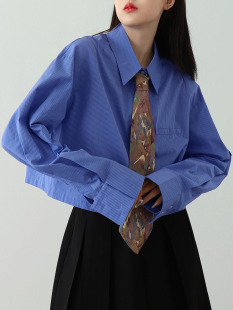 女简约宽松休闲蓝色条纹衬衣 CHICCLO 2024秋季 设计感小众短款 衬衫