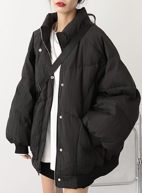 2023新款韩版宽松休闲小众压褶肌理感立领茧型蓬松羽绒服外套女冬