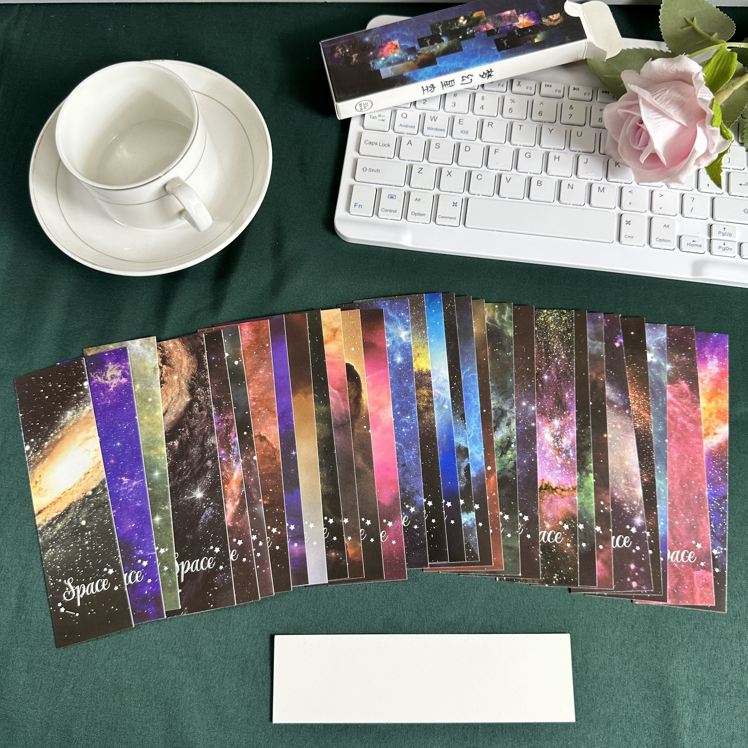 梦幻星空书签ins风高颜值宇宙星系文创卡片学生阅读标记礼物奖品