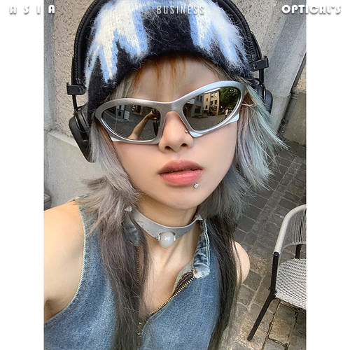 Y2K未来感异形骑行太阳镜
