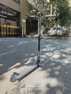 跨境电商成人街车滑板车加厚铝合金踏板极限动作竞技车特技车