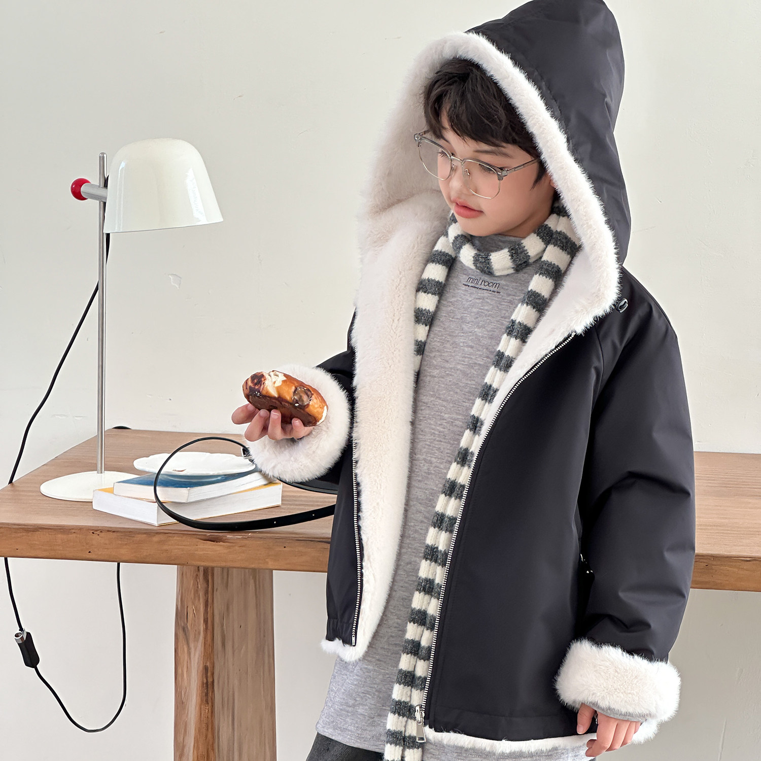 中大男童仿皮草外套保暖两面穿潮