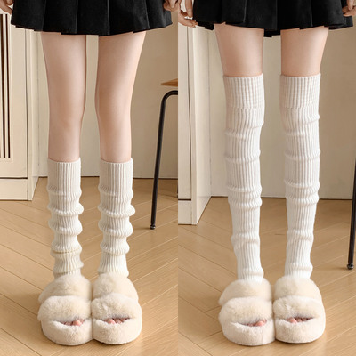 长款袜套穿搭尽显春日慵懒感