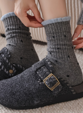 深灰色波点羊毛袜子女款秋冬季加厚中筒袜保暖韩系复古搭配勃肯鞋