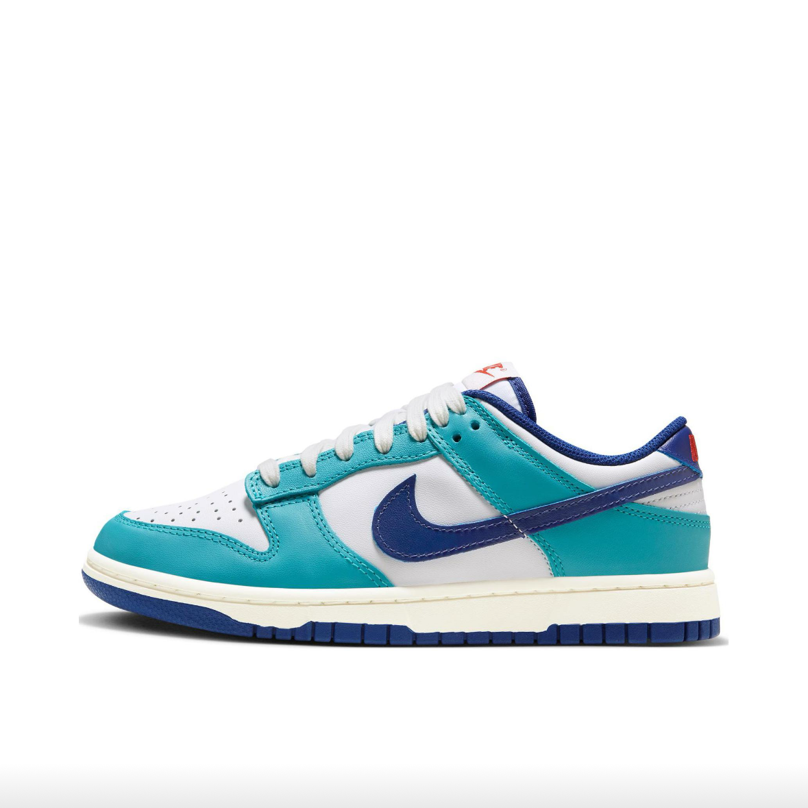 耐克Nike蓝白轻便透气低帮板鞋