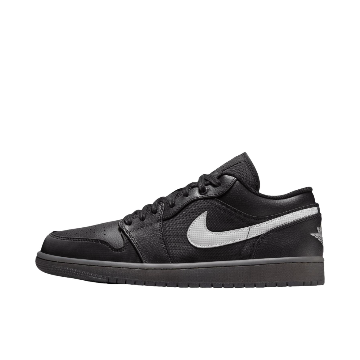 耐克Nike黑色低帮复古篮球鞋