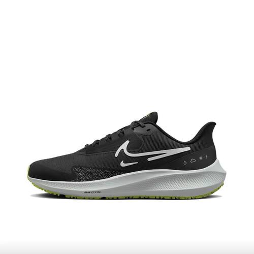 耐克Nike黑色轻便减震低帮跑步鞋