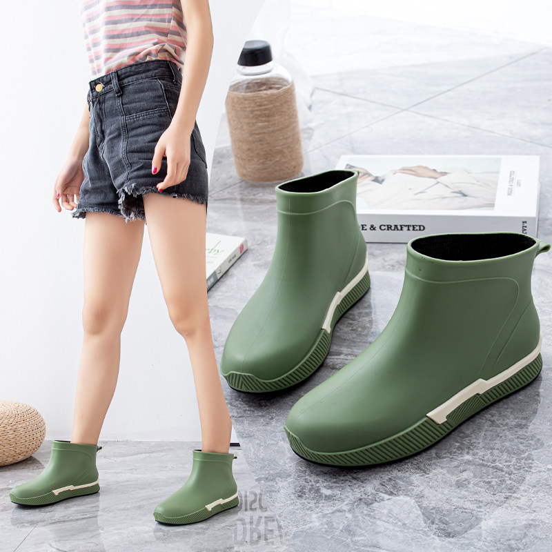 梅雨节青年雨鞋女时尚短筒厨房防滑洗车小战雨靴胶鞋一体