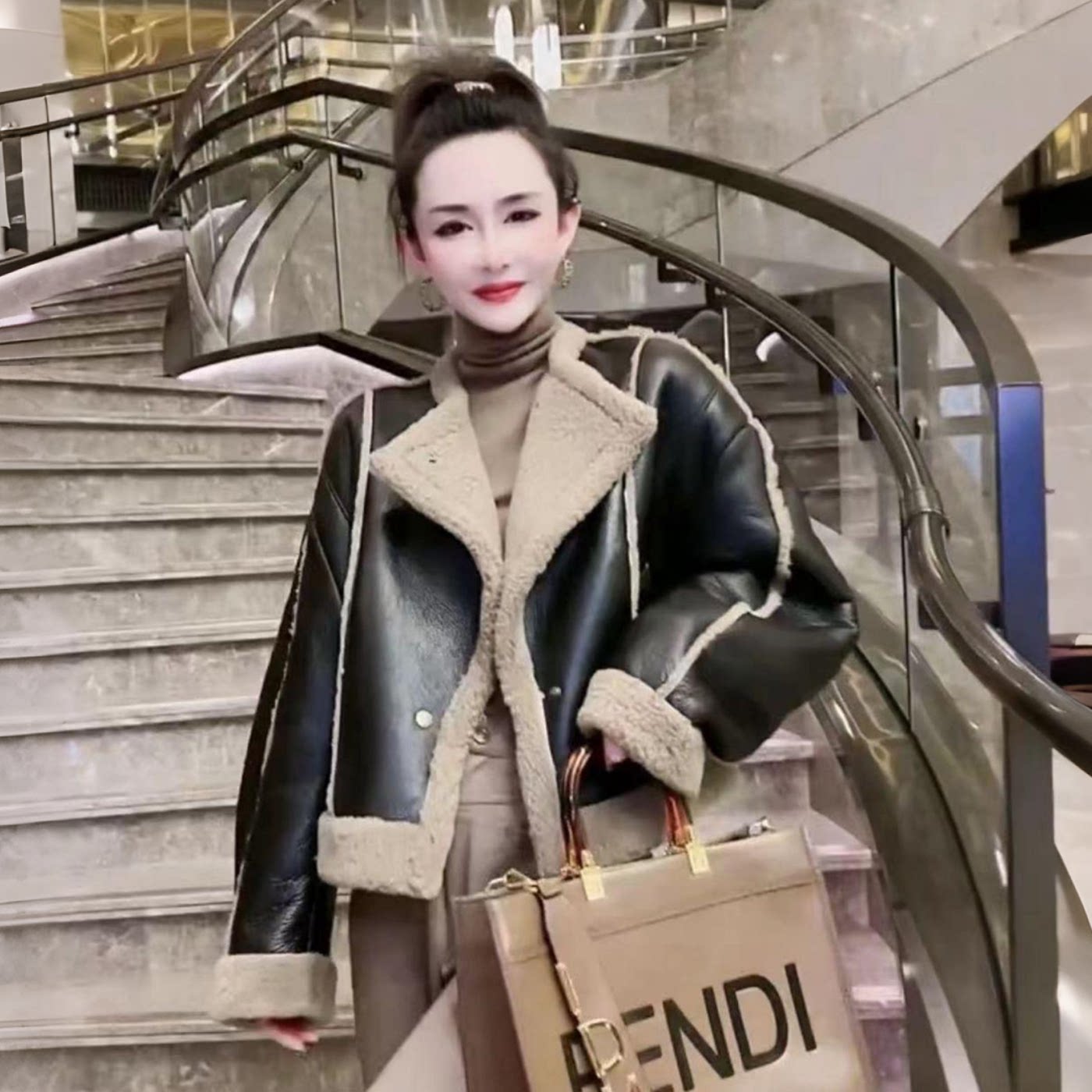 冬季新款皮毛一体夹克外套女短款加厚羊羔毛美式复古机车服上衣潮