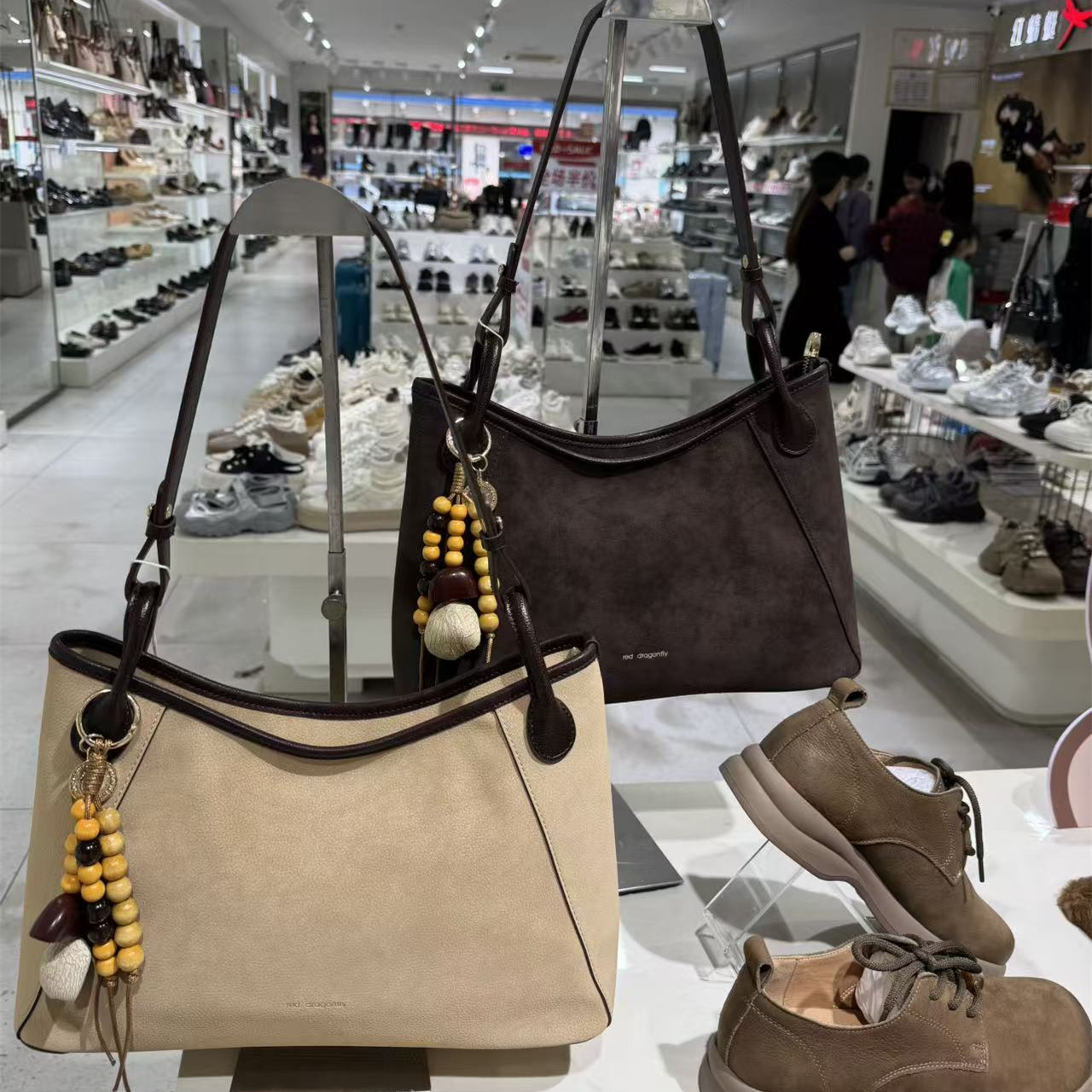 红蜻蜓正品商场同款女腋下包百搭