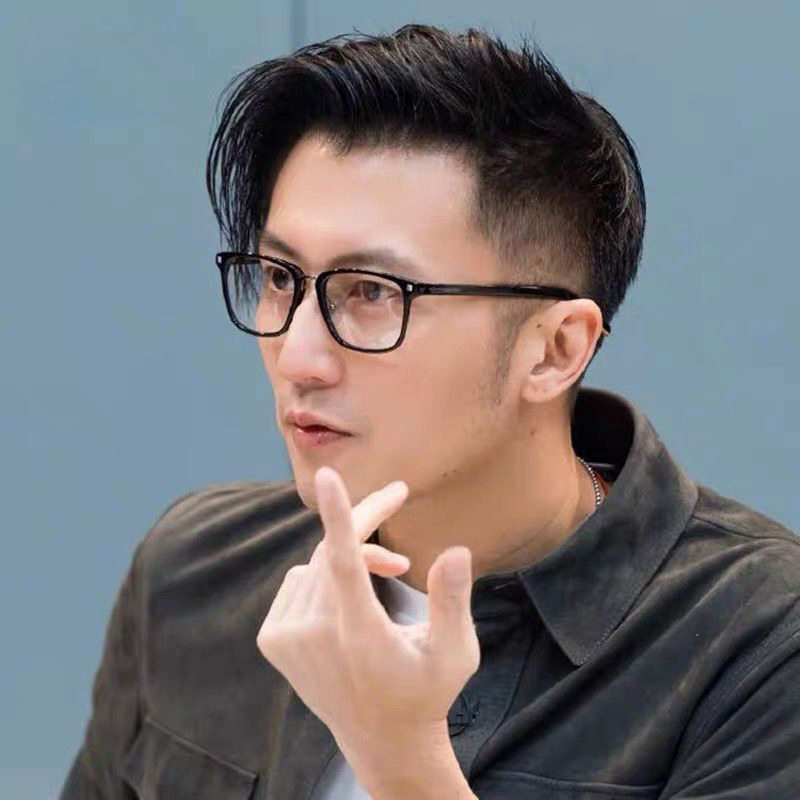 TR大框明星同款近视防蓝光电脑辐射黑框眼镜男韩版潮平光变色散光