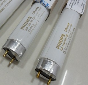 飞利浦 T8日光灯管 TLD18W 30W 36W直管荧光灯管 T8支架格栅灯管