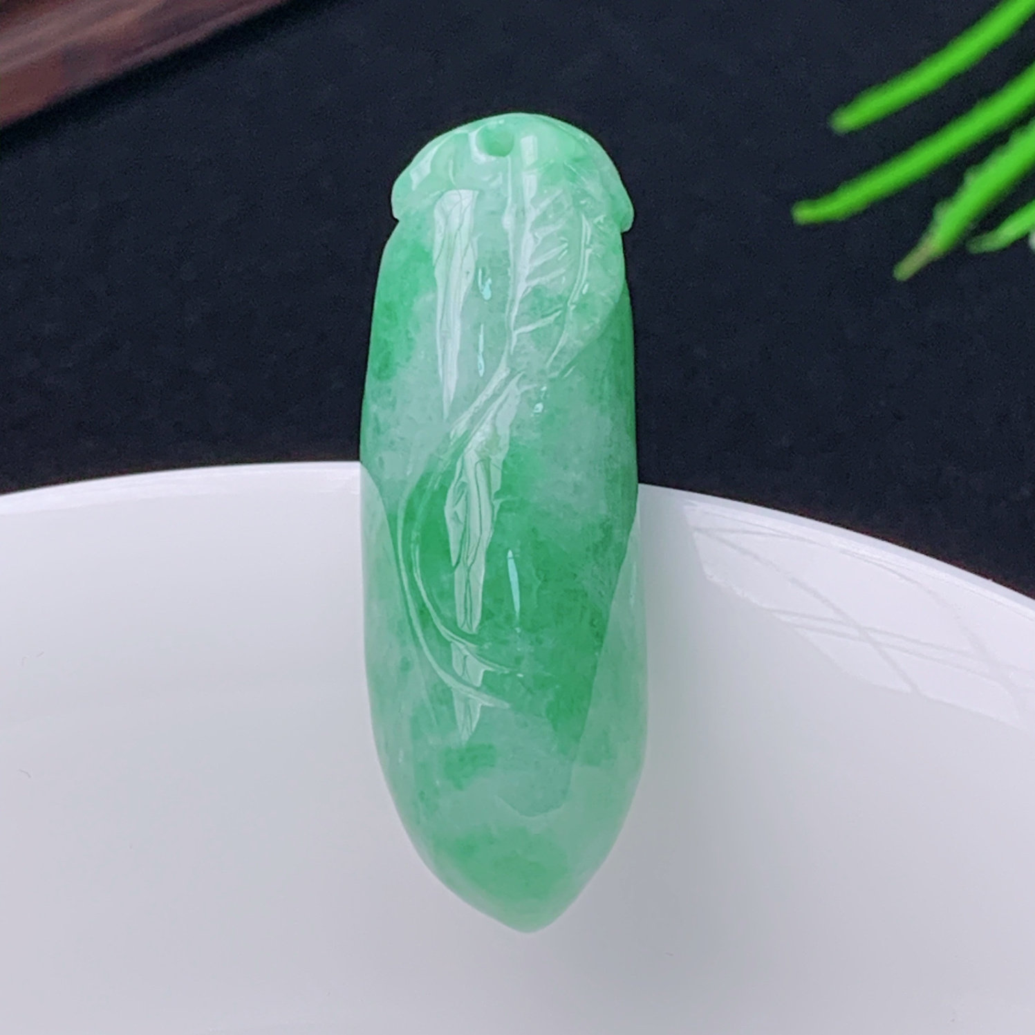 缅甸天然翡翠A货绿色福瓜玉石