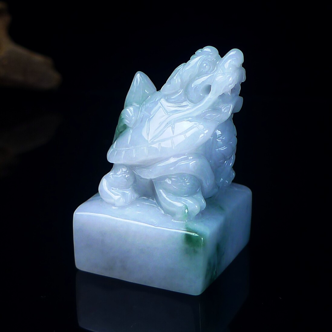缅甸天然翡翠A货龙龟印章镇纸