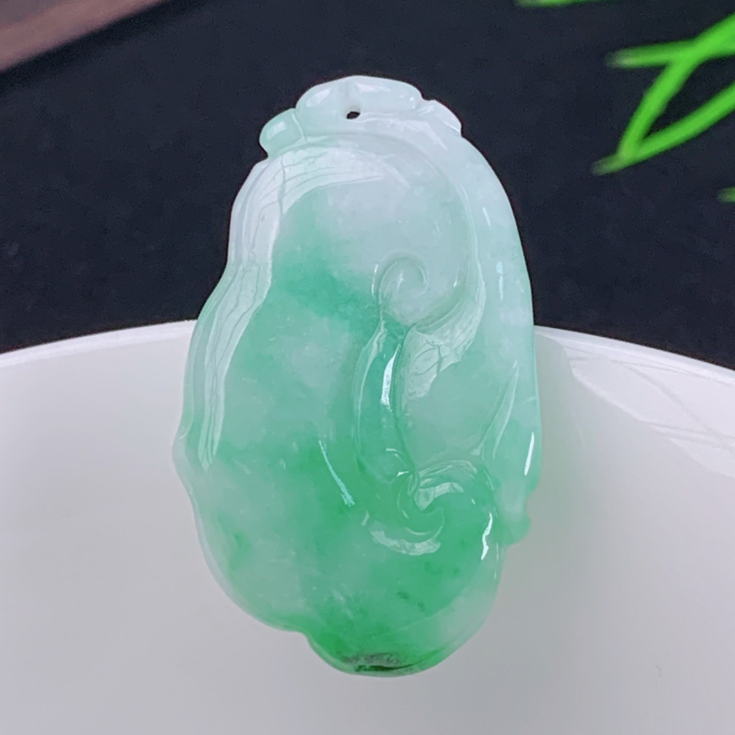 缅甸天然翡翠A货芙蓉种如意玉石