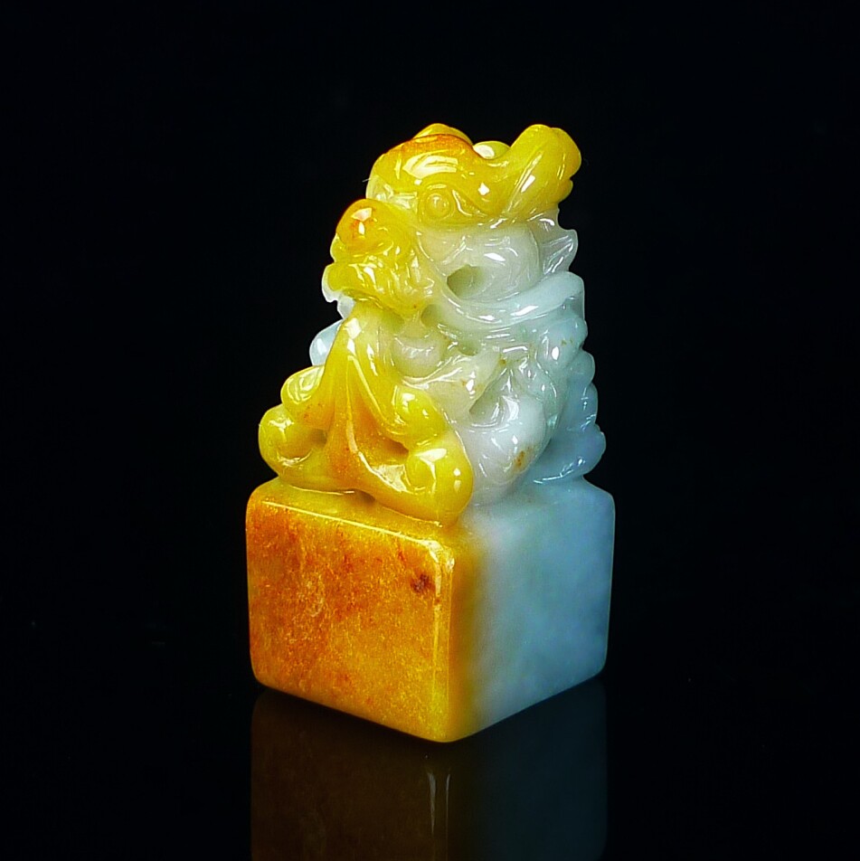 缅甸天然翡翠A货龙印章小摆件