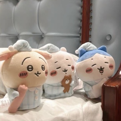 日本chiikawa吉伊卡哇自嘲熊小八玩偶乌萨奇可爱睡衣挂件挂饰玩偶