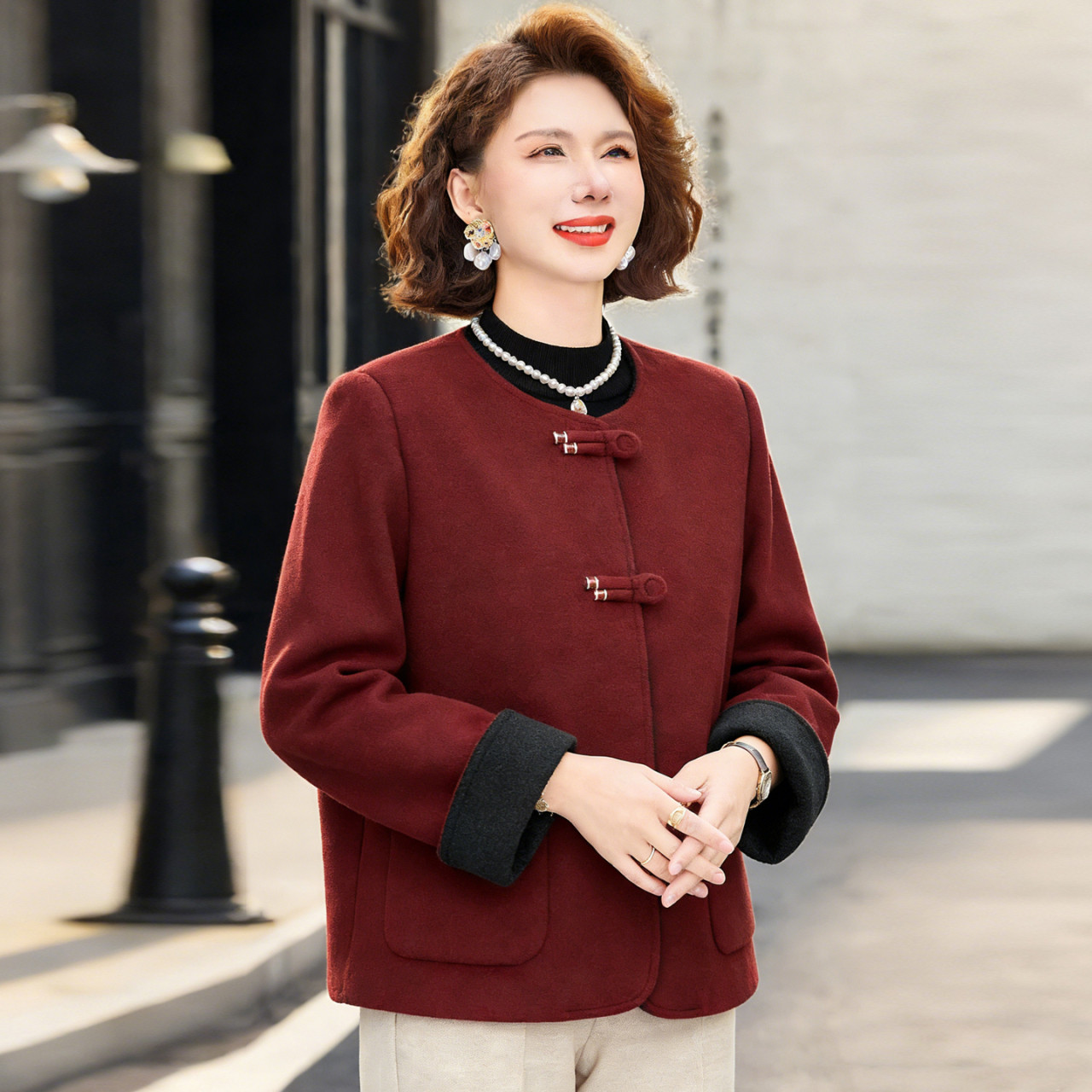 女士毛呢外套2026新款今年流行爆款中老年人女装春秋时尚百搭上衣