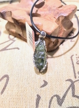 天然捷克陨石五福喜用木随行银镶嵌原石吊坠项链