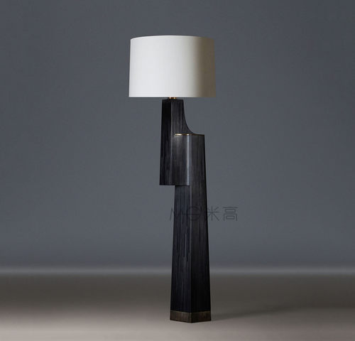 Dritt原木样板是复古异形落地灯