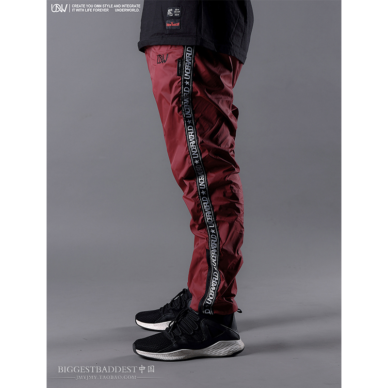 UNDERWORLD侧边条纹束口运动风裤bboy bgirl 练舞长裤小脚裤在类目 男装, 休闲裤中 - 来自Buy2taobao.com提供专业的淘宝代购服务