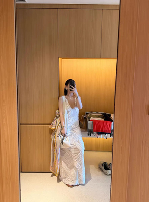 广州十三行女装water 大v领连衣裙
