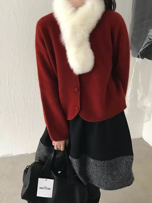 冬韩one mirror红色带毛领围脖围巾浣熊毛羊毛针织开衫短毛衣外套