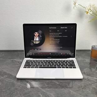 白色 Macbook Pro 13.3寸仿真笔记本电脑模型非真机 样板间摆件